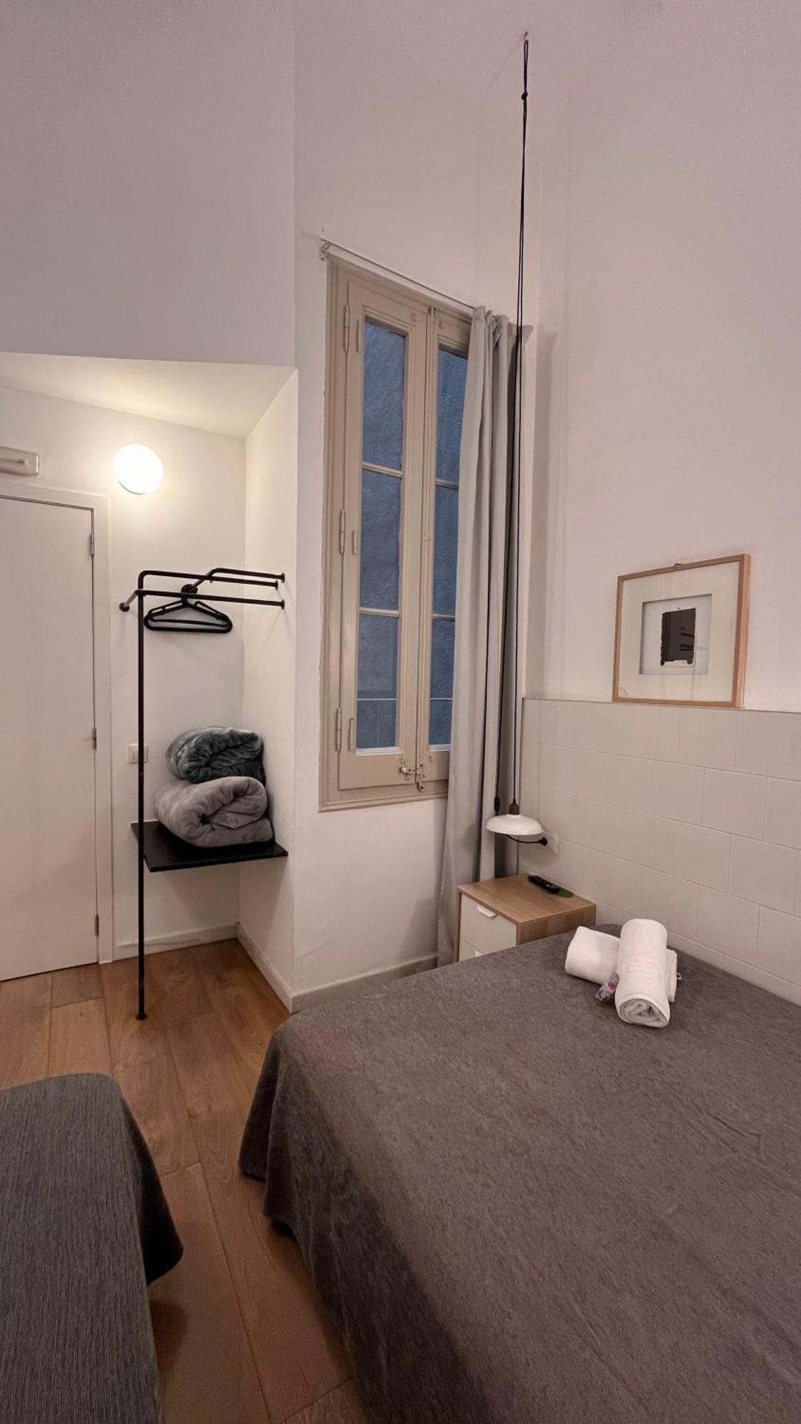 Hostal Argo Barselona Oda fotoğraf